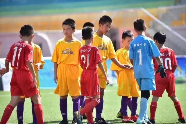 布莱克尼50分林葳25+9同曦大胜山西 张宁20分