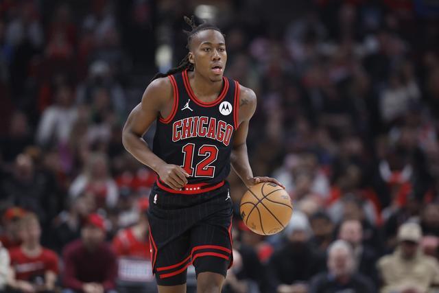 英格兰联赛杯8强赛 远藤航被利物浦评为队内最佳